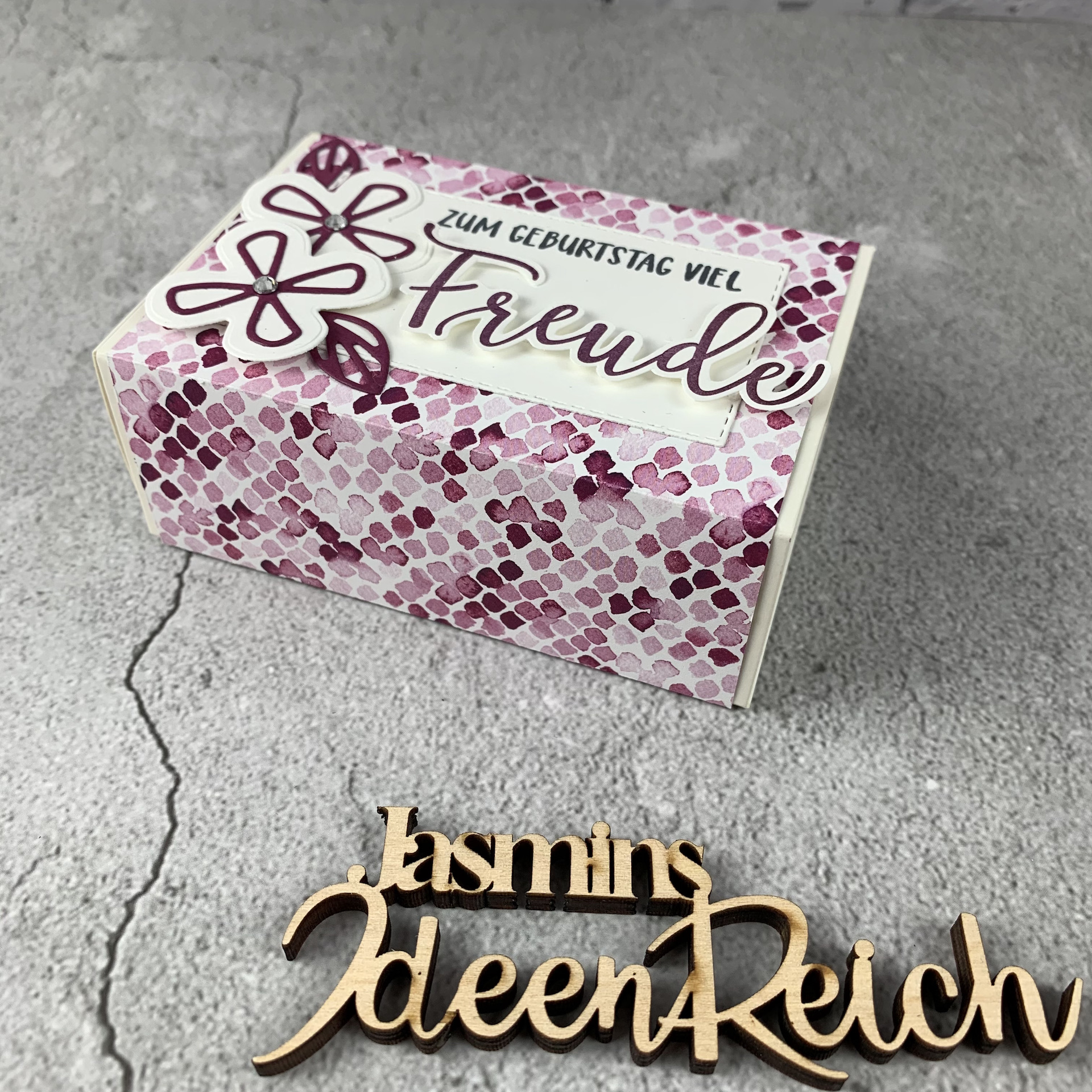 Blumen voller Freude Schachtel 1.jpeg